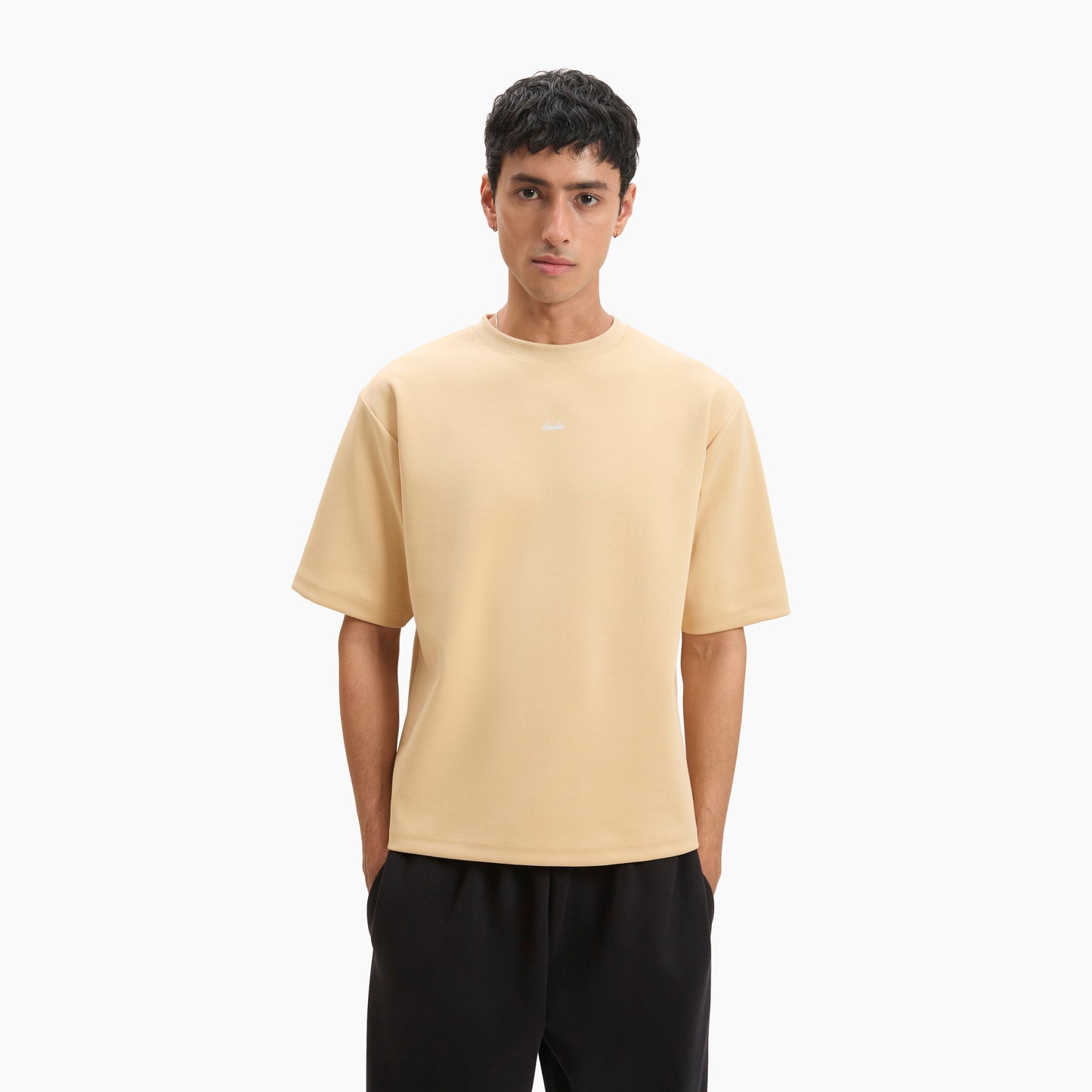 Male | Krish is 6’1 and wearing L