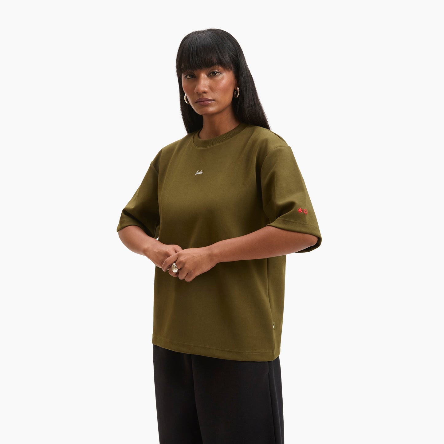 Female | Amy is 5’7 and wearing S