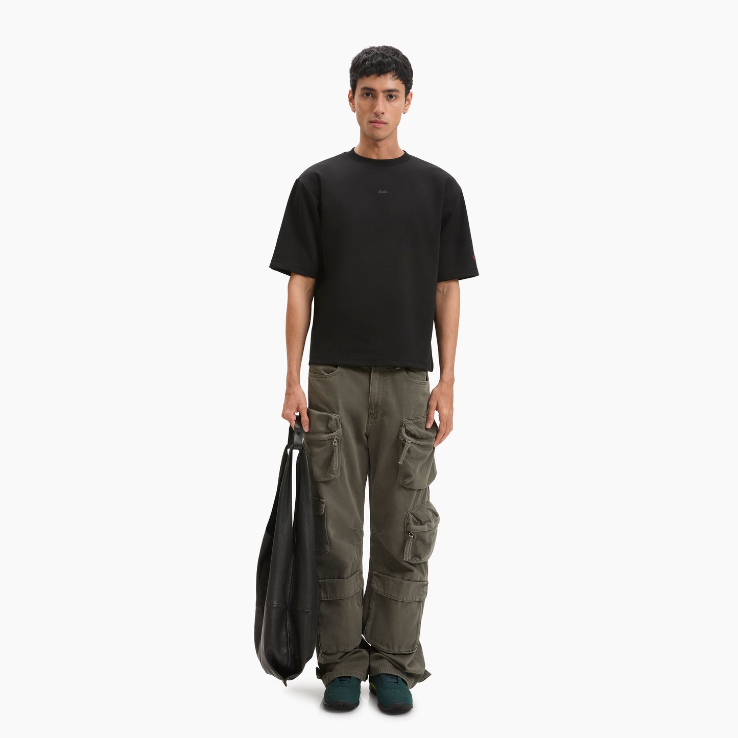 Male | Krish is 6’1 and wearing L