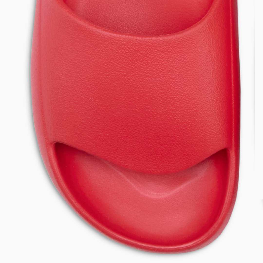 Wide-Toed Relaxed Fit.